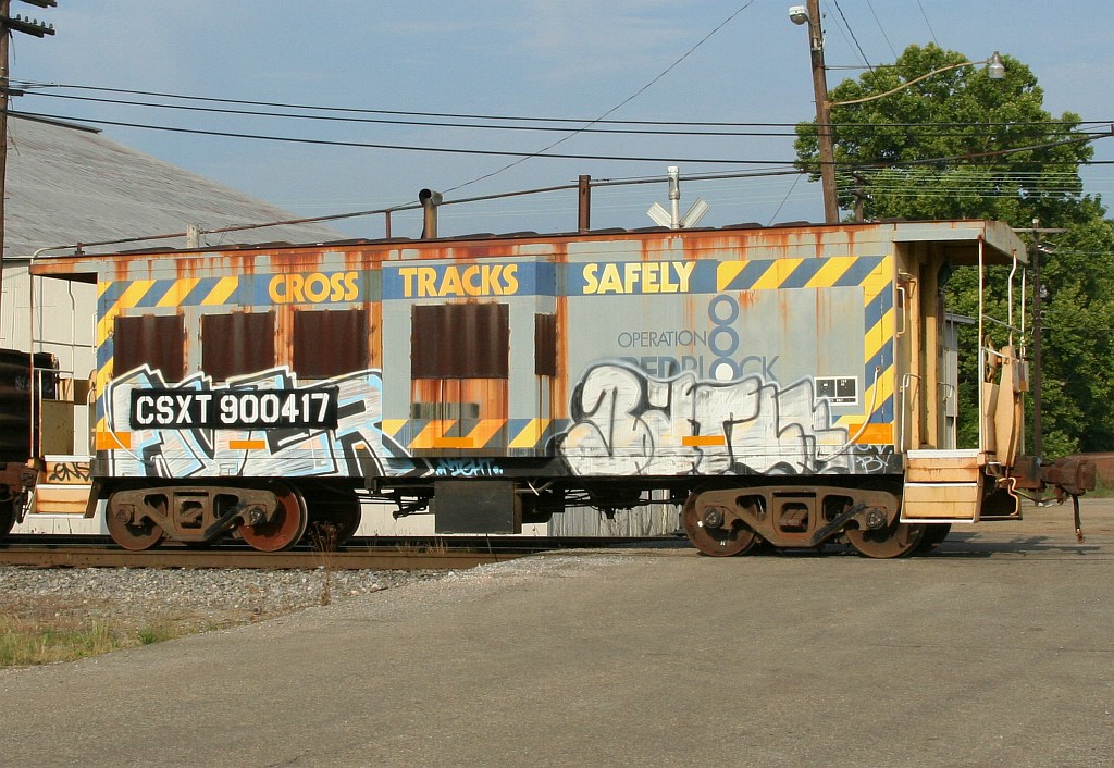 CSX 900417 on tie train (#?)